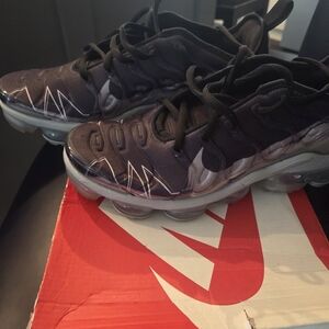 Nike VaporMax Plus Black/Grey Running Sneakers